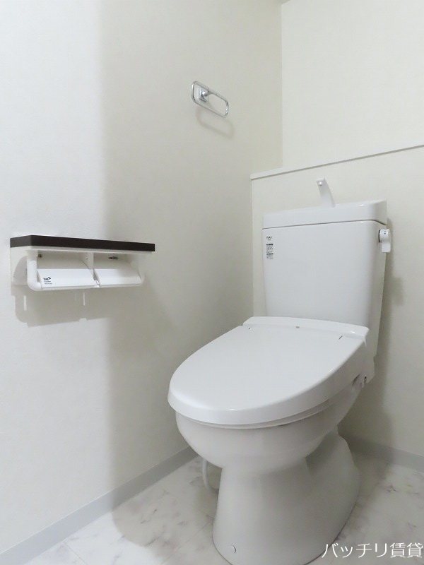 トイレ　※同型タイプ写真の為、現状優先。初期費用分割可能