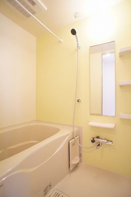 バス・シャワールーム　バス