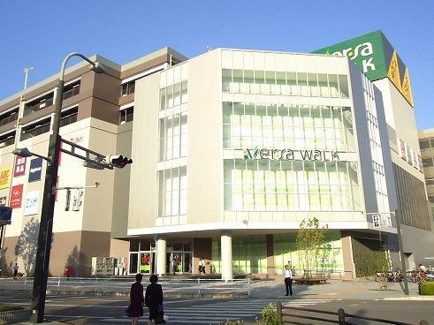 ショッピングセンター　ヴェルサウォーク西尾（ショッピングセンター）まで750m