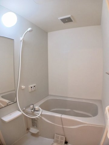 バス・シャワールーム　日々の疲れを癒すお風呂付です