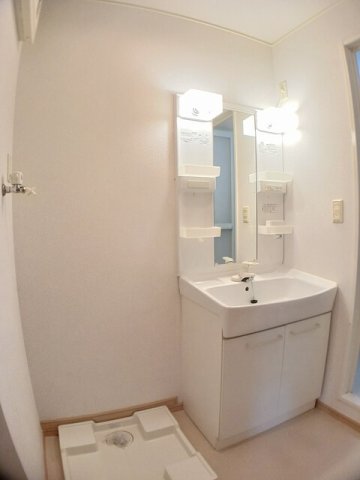 洗面設備　忙しい朝には欠かせない洗面所です