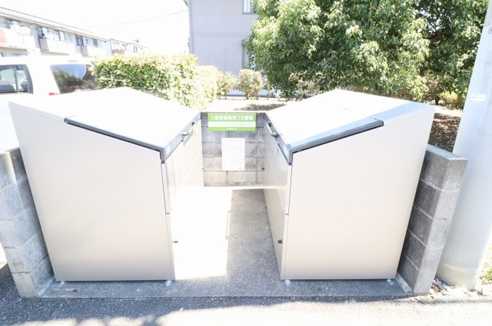 その他設備　ゴミ置き場です