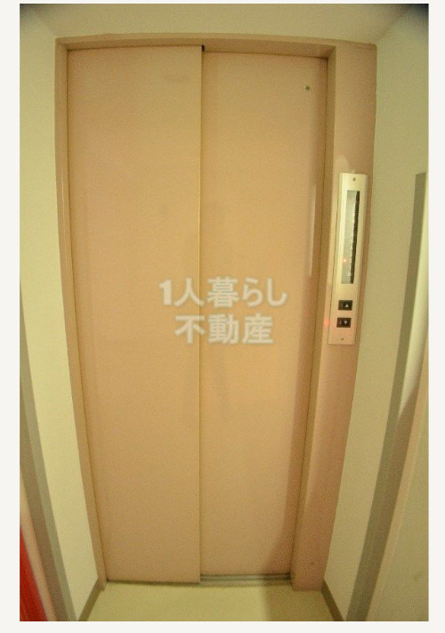その他設備　エレベーターです