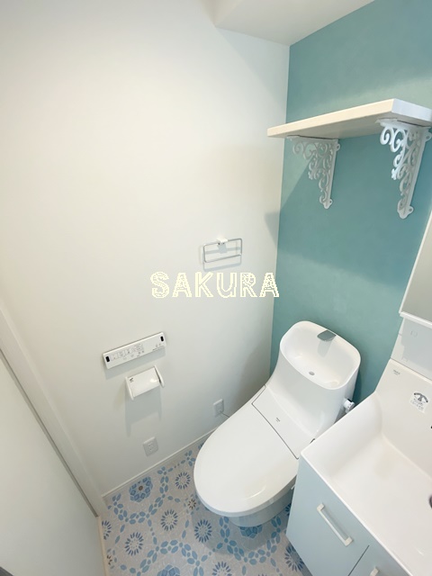 トイレ　嬉しい温水洗浄便座♪