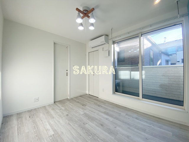 居室・リビング　使いやすい形の為、レイアウトを楽しめます♪