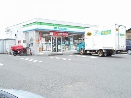コンビニ　ファミリーマート 富士宮東小泉店（コンビニ）まで200m