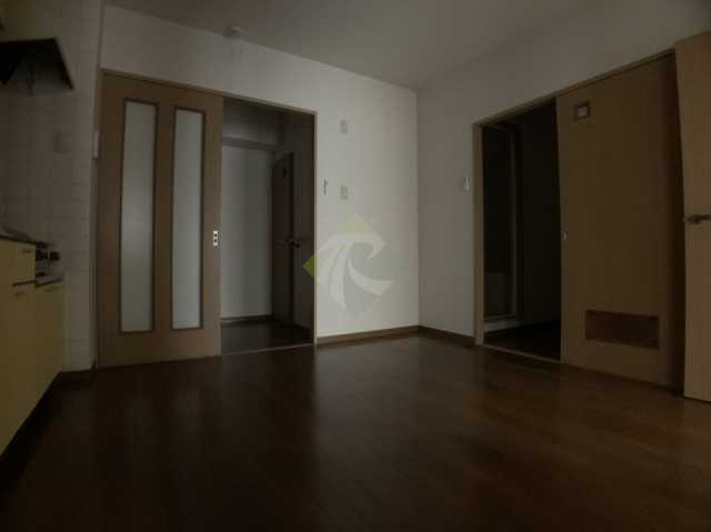 居室・リビング　シャルマン