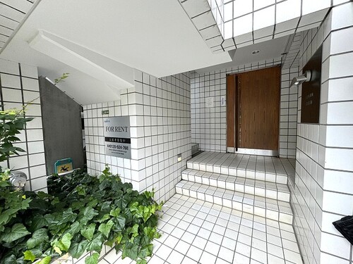 その他　エントランス外観　※前回募集時2024年5月撮影