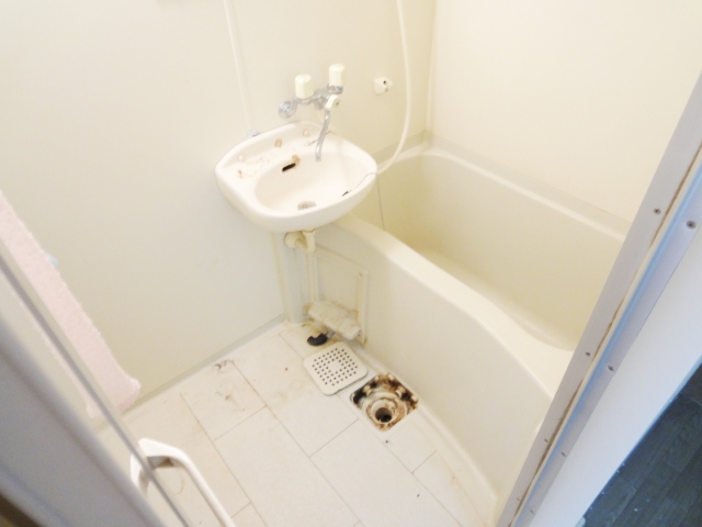 バス・シャワールーム　同物件別号室