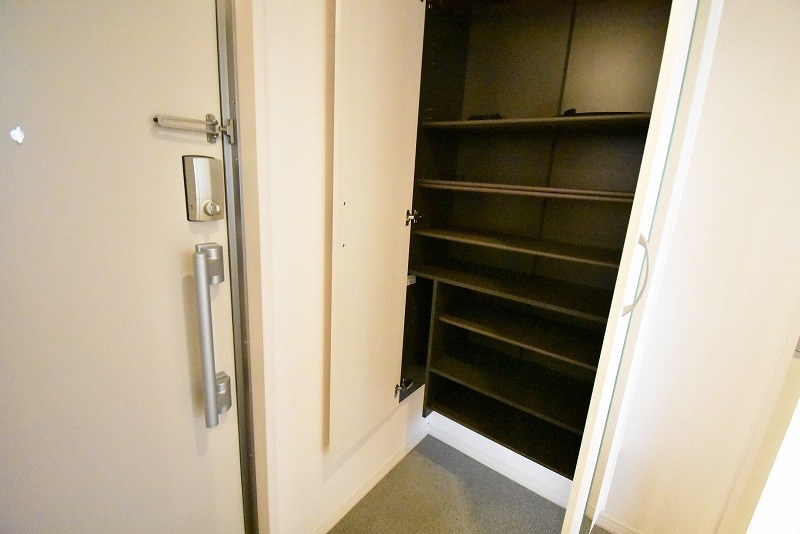 収納　シューズBOX