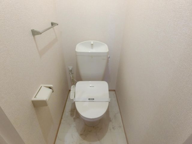 D-Room三百人町 Bのトイレ写真