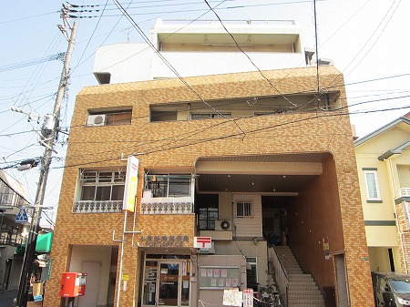 郵便局　小倉砂津郵便局（郵便局）まで554m