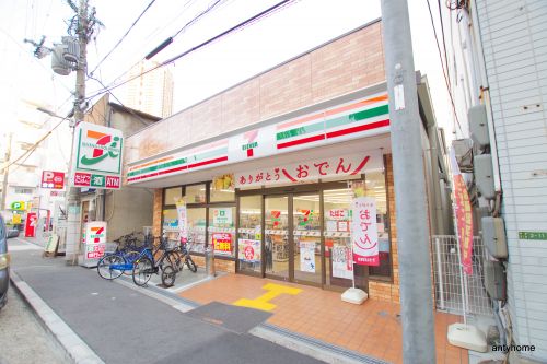 コンビニ　セブンイレブン　梅田高速ビル店（コンビニ）まで667m