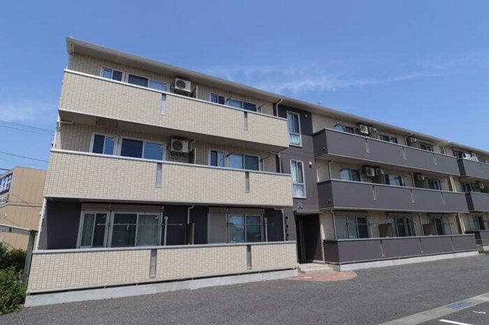 建物外観　外観は落ち着いています