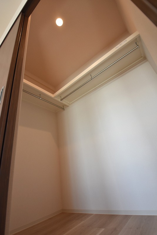 収納　ウォークインクローゼット