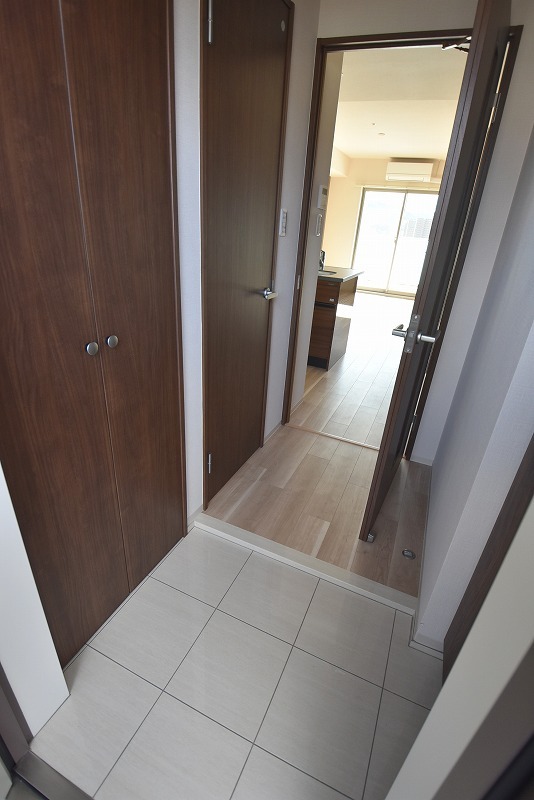 玄関　玄関+広々シューズクローク