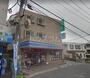 コンビニ　ローソン 津久井浜駅前店（コンビニ）まで177m