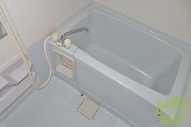 バス・シャワールーム　バスルームはこちらです。一日の疲れをここで癒して下さい。