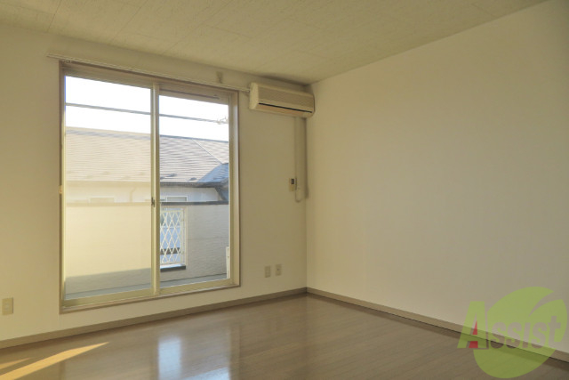 その他部屋・スペース　別角度からリビングを撮影しました。イメージを掴んでください。