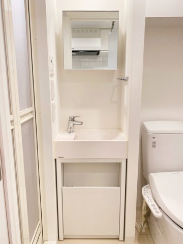 洗面設備　同一仕様写真