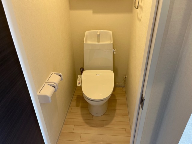 トイレ　シャワー付トイレ