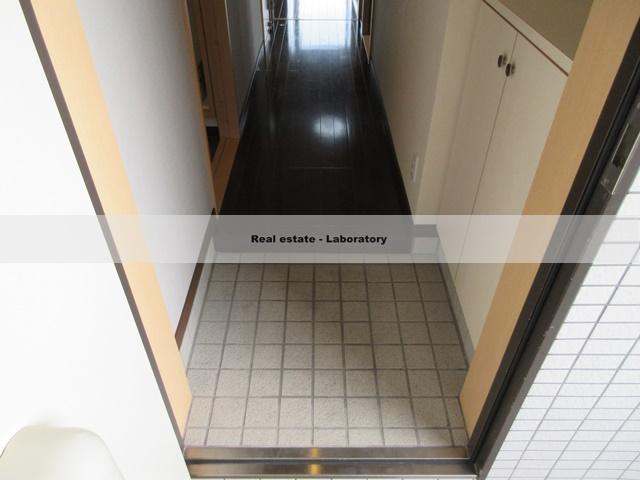 玄関　※参考として他のお部屋の写真