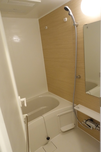 バス・シャワールーム　※写真は同タイプ住戸です。