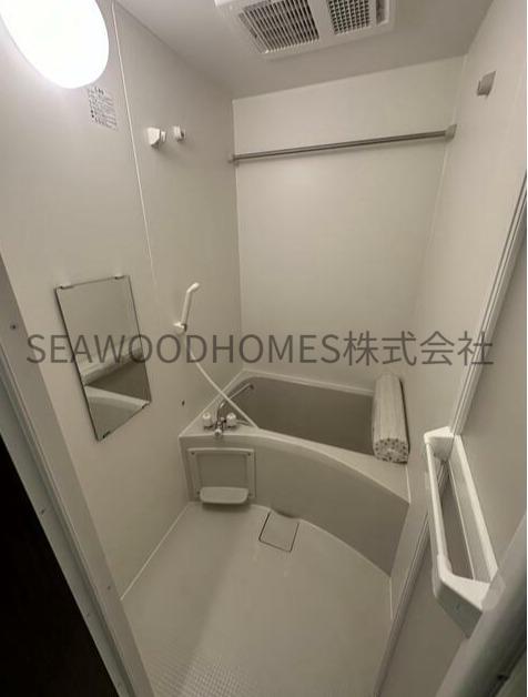 バス・シャワールーム　浴室乾燥機付き！雨の日の洗濯も湿気対策も万全。