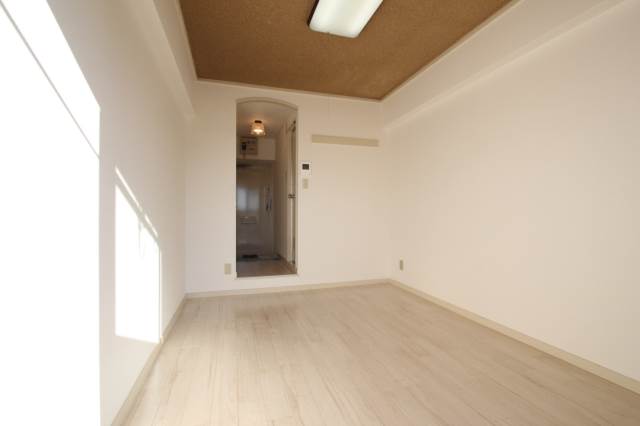 その他部屋・スペース　白基調なお部屋です。（イメージ写真）