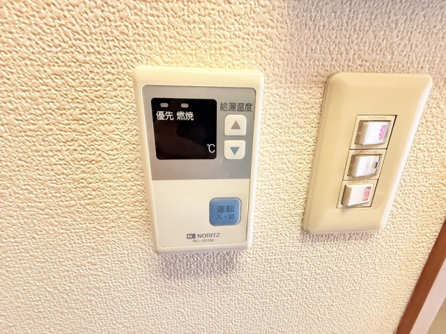 その他　給湯器リモコン