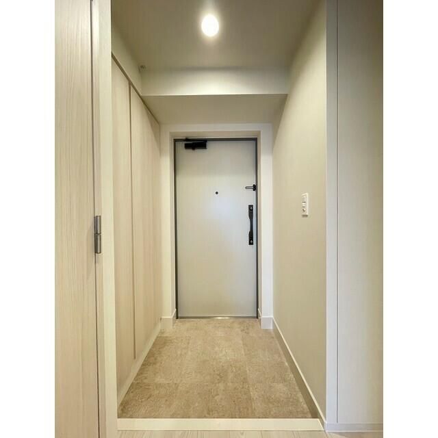 玄関　収納もある玄関です