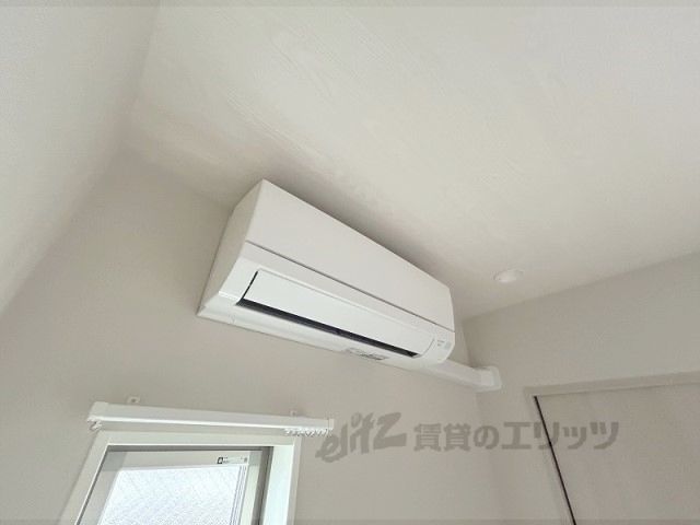 その他設備　リビングエアコン