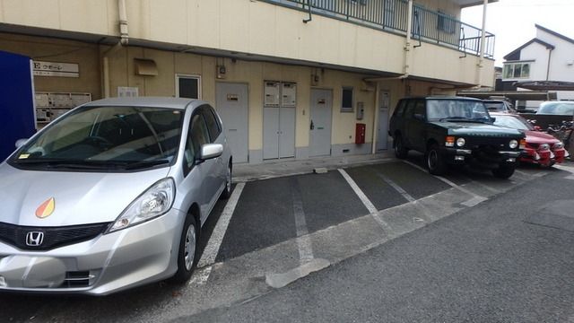 駐車場　～敷地内に駐車場御座います～