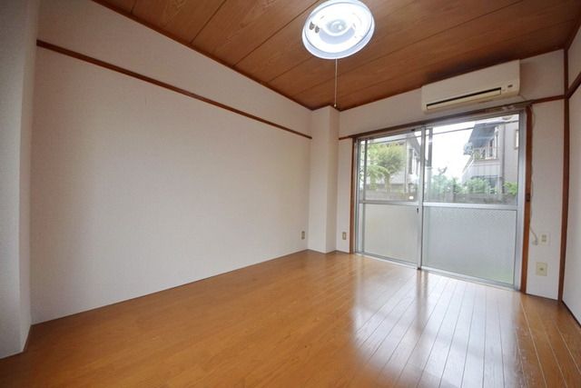 居室・リビング　～新生活はこちらではじめませんか？