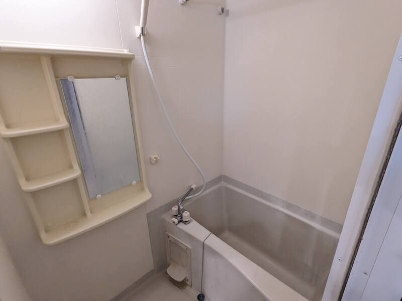 バス・シャワールーム　同物件別部屋写真