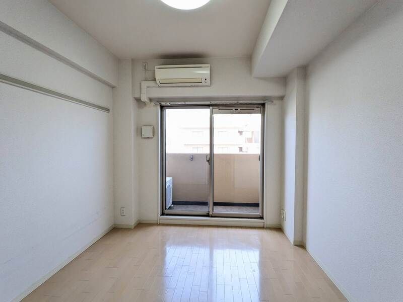 居室・リビング　同物件別部屋写真