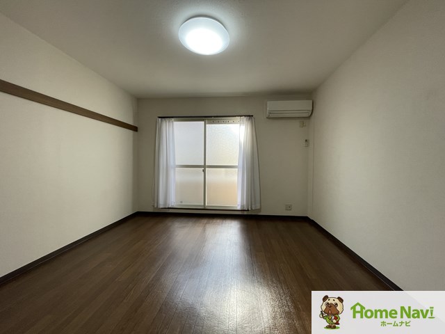 居室・リビング　エアコン付。　インターネット無料