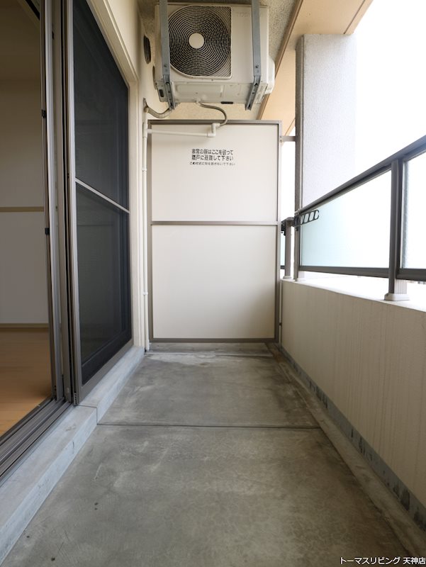 バルコニー　※別号室の参考写真です。