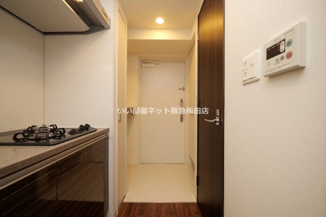 玄関　同仕様写真となります。