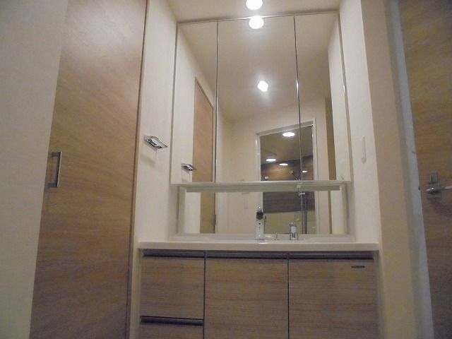 洗面設備　【洗面化粧台】洗面化粧台