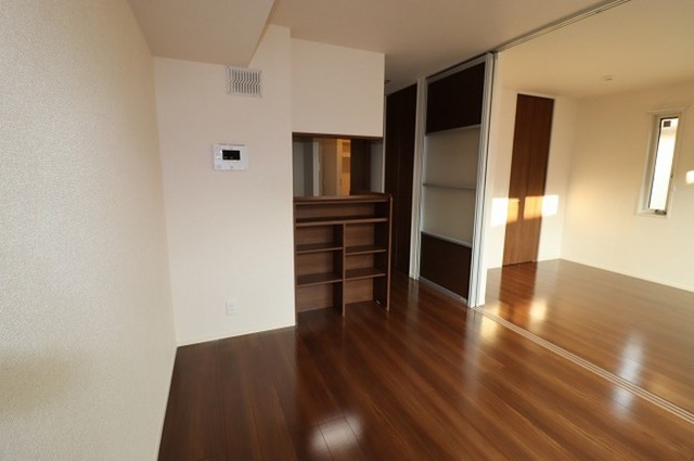 居室・リビング　リビングルーム　８．９帖