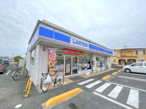 コンビニ　ローソン 春日部南四丁目店（コンビニ）まで296m