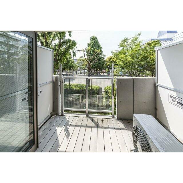 バルコニー　ウッドバルコニー※参考写真