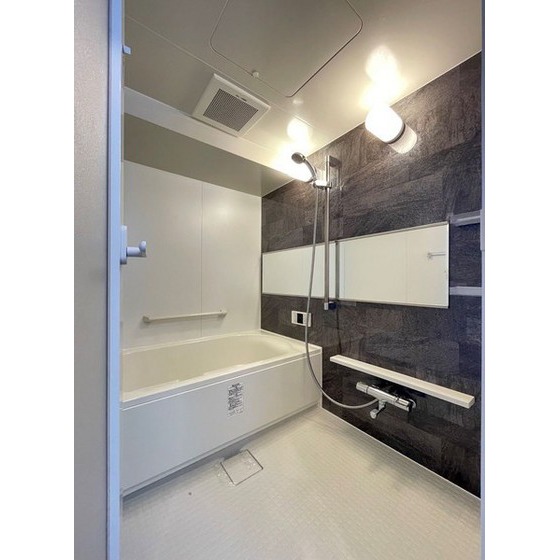 バス・シャワールーム　追い焚き機能付き