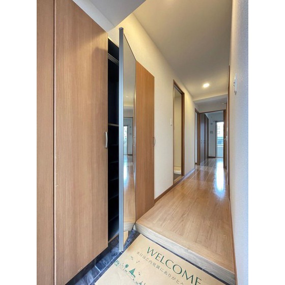 玄関　明るい玄関