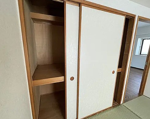 収納　写真は同タイプ住居です。