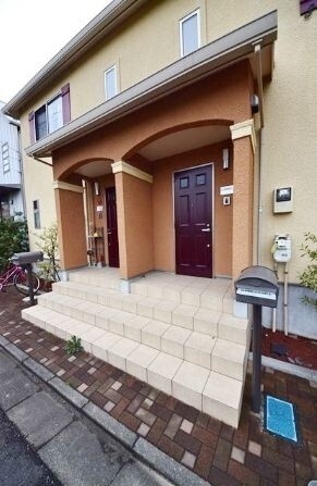 エントランス　２０１１年築