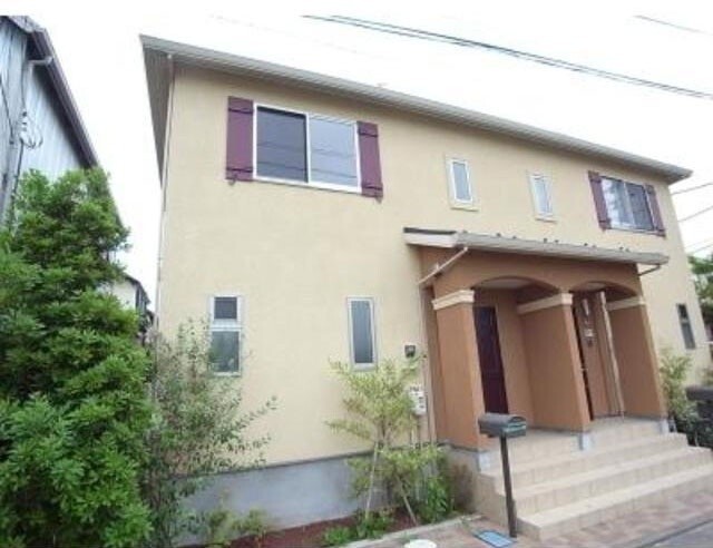 建物外観　駅から徒歩１５分