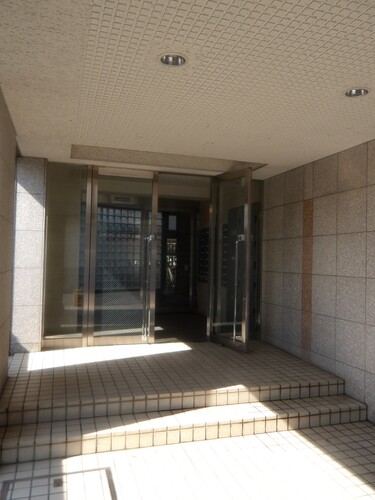 エントランス　エントランス外観