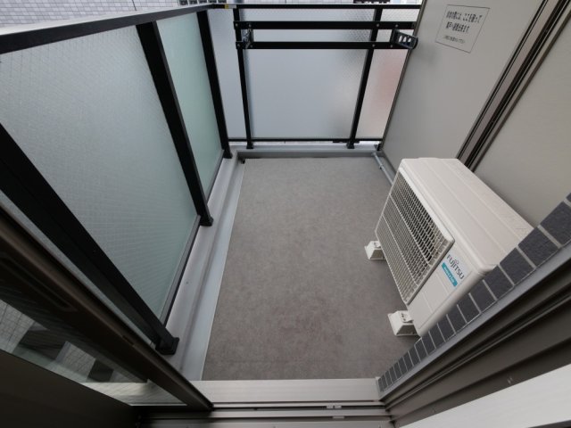 バルコニー　お洗濯にも便利なバルコニー付き